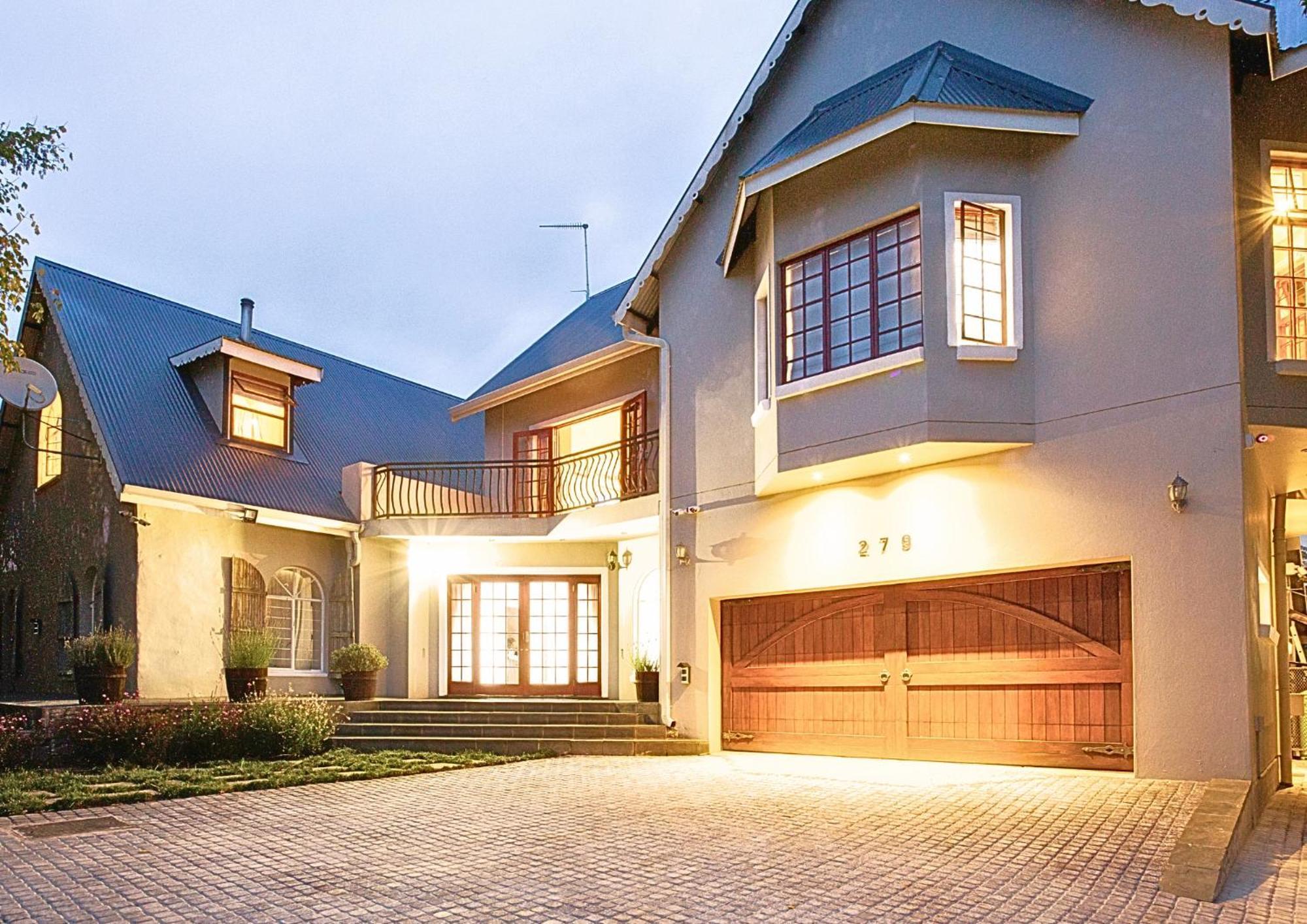 The Browns' Luxury Suites & Cottage Dullstroom Exterior photo